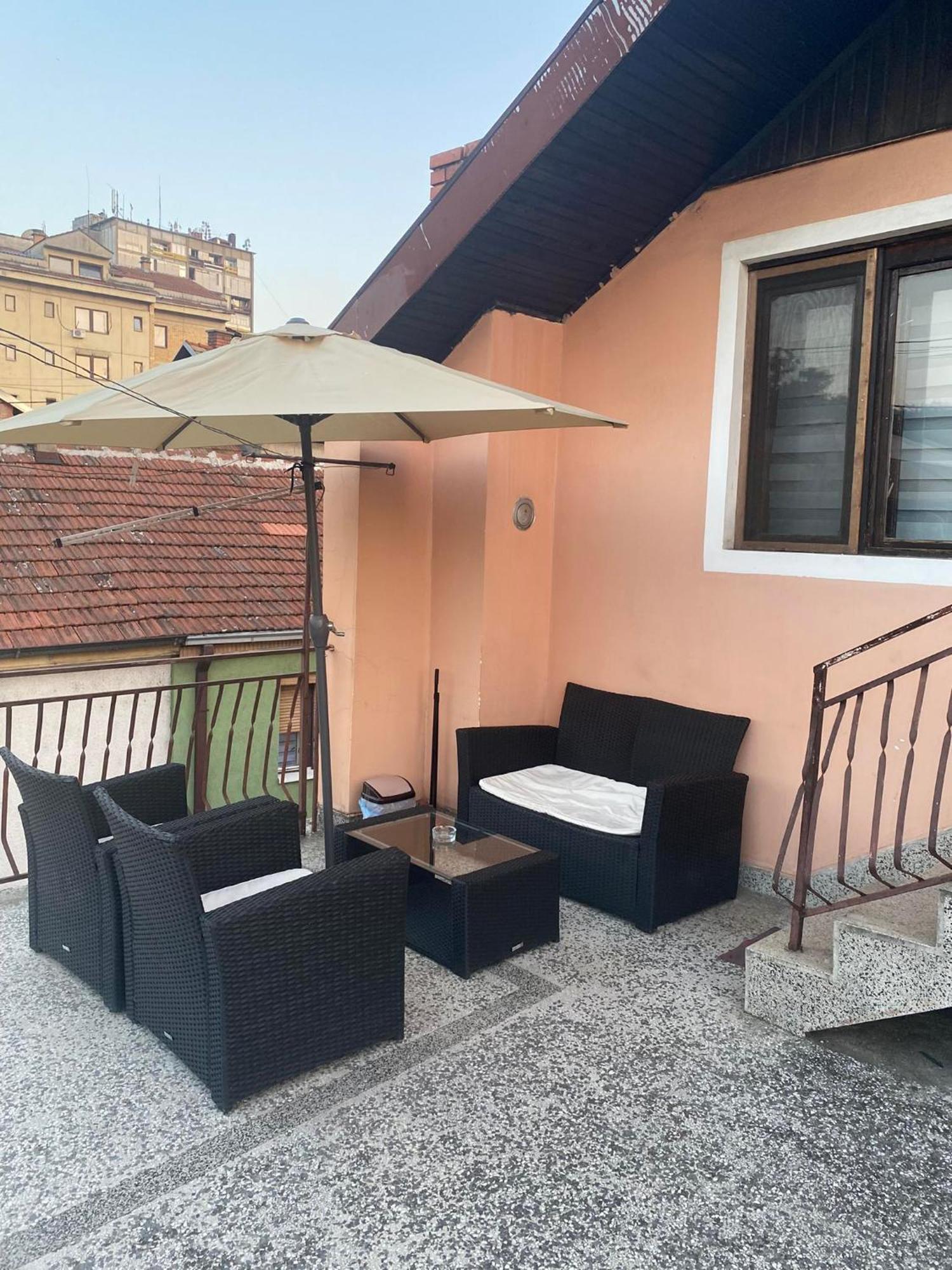 Appartamento Micin Dom Pirot Esterno foto